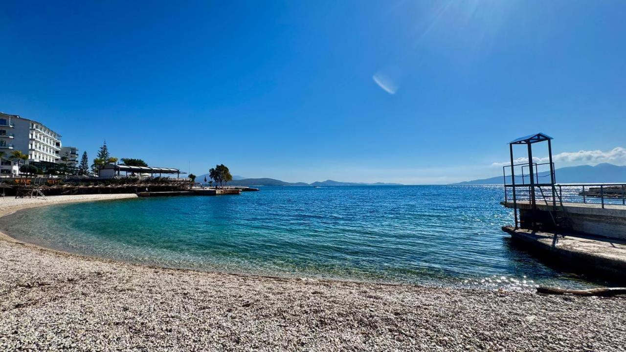 Agora Sea View Apartment Sarande Bagian luar foto