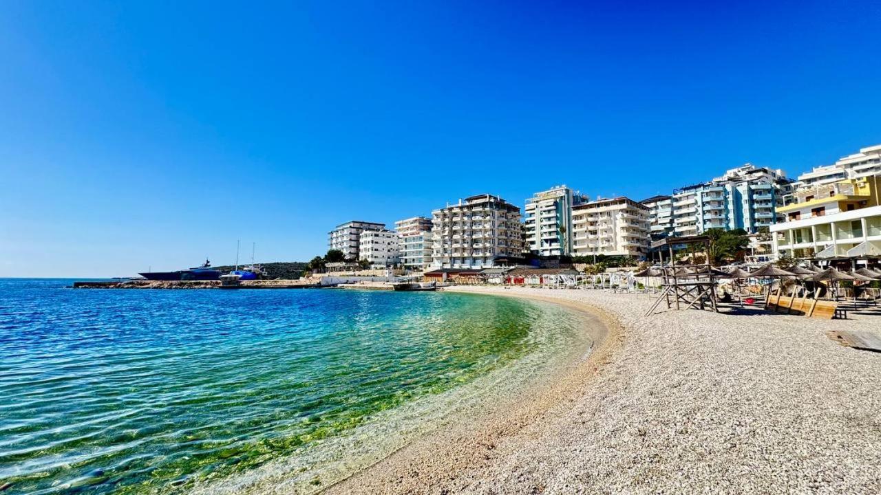 Agora Sea View Apartment Sarande Bagian luar foto