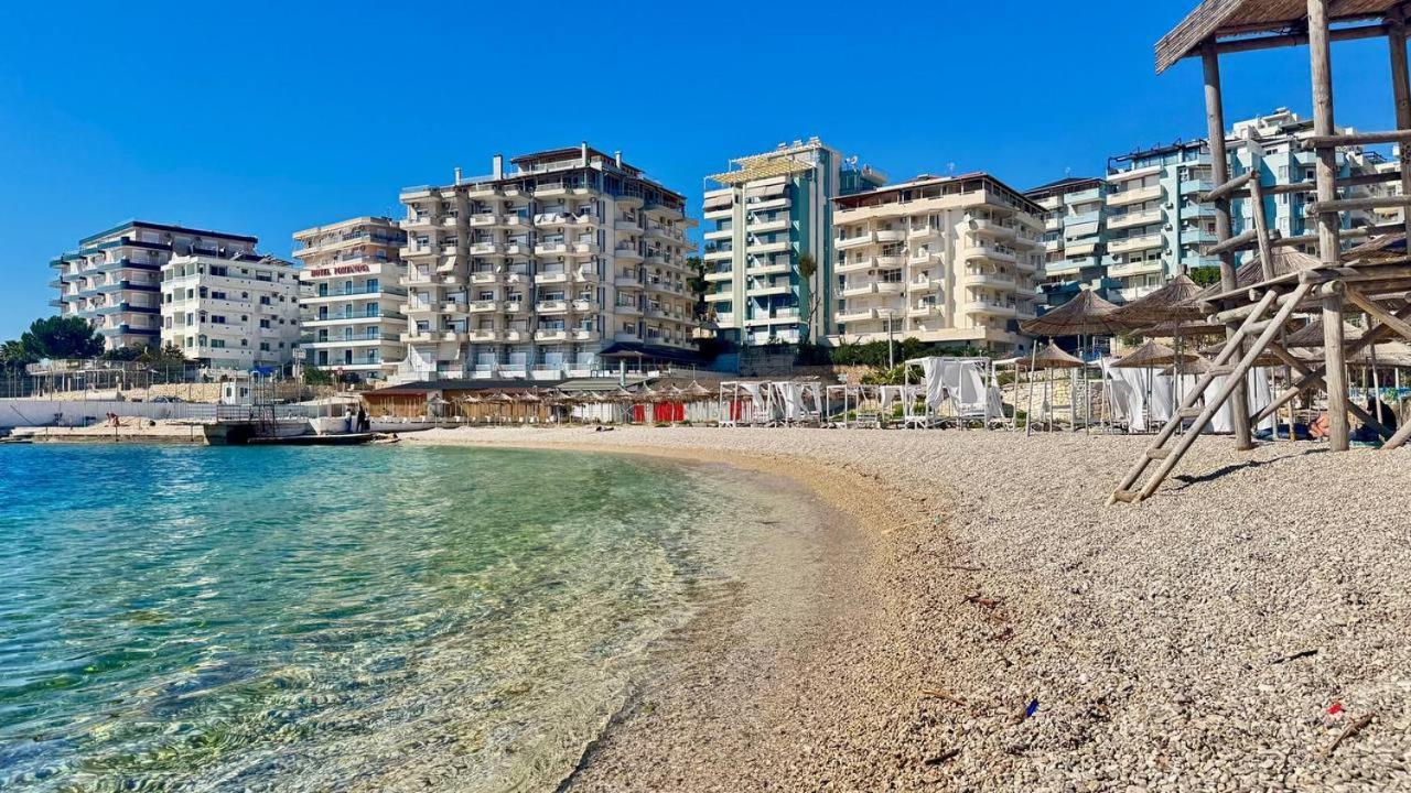 Agora Sea View Apartment Sarande Bagian luar foto
